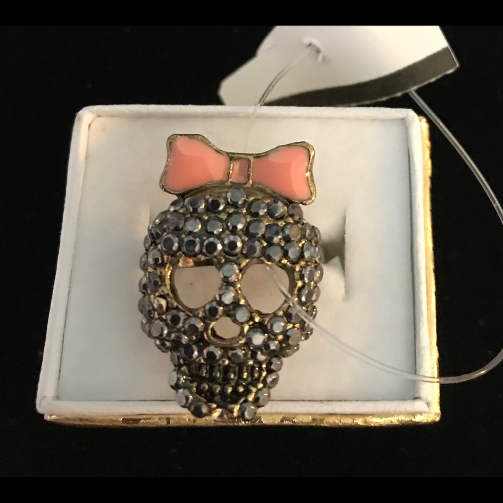 5 for $25 ❤️ Sugar Scull New Pave Rhinestone Ring